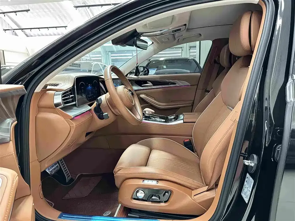 Hongqi H9 — фото 10