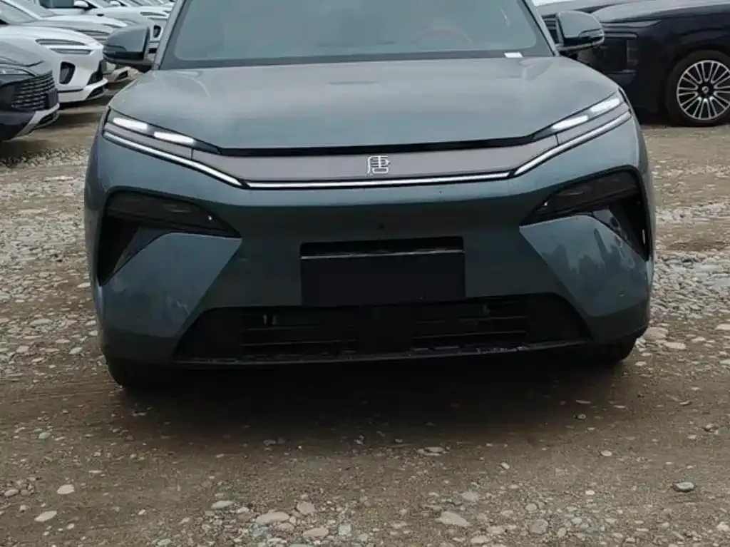 BYD Tang L — фото 1