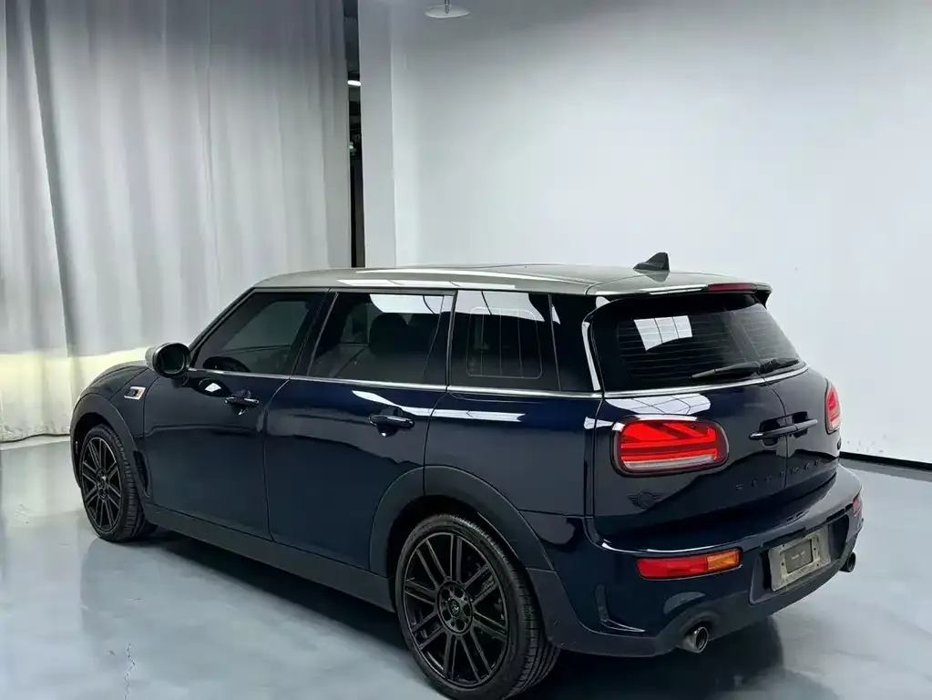 MINI Clubman — фото 6