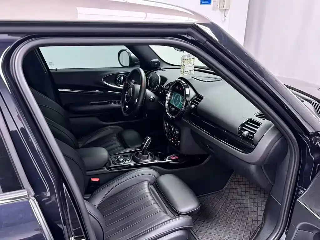 MINI Clubman — фото 9
