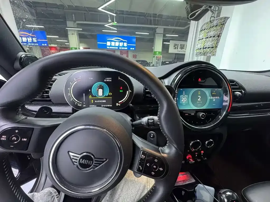 MINI Clubman — фото 10
