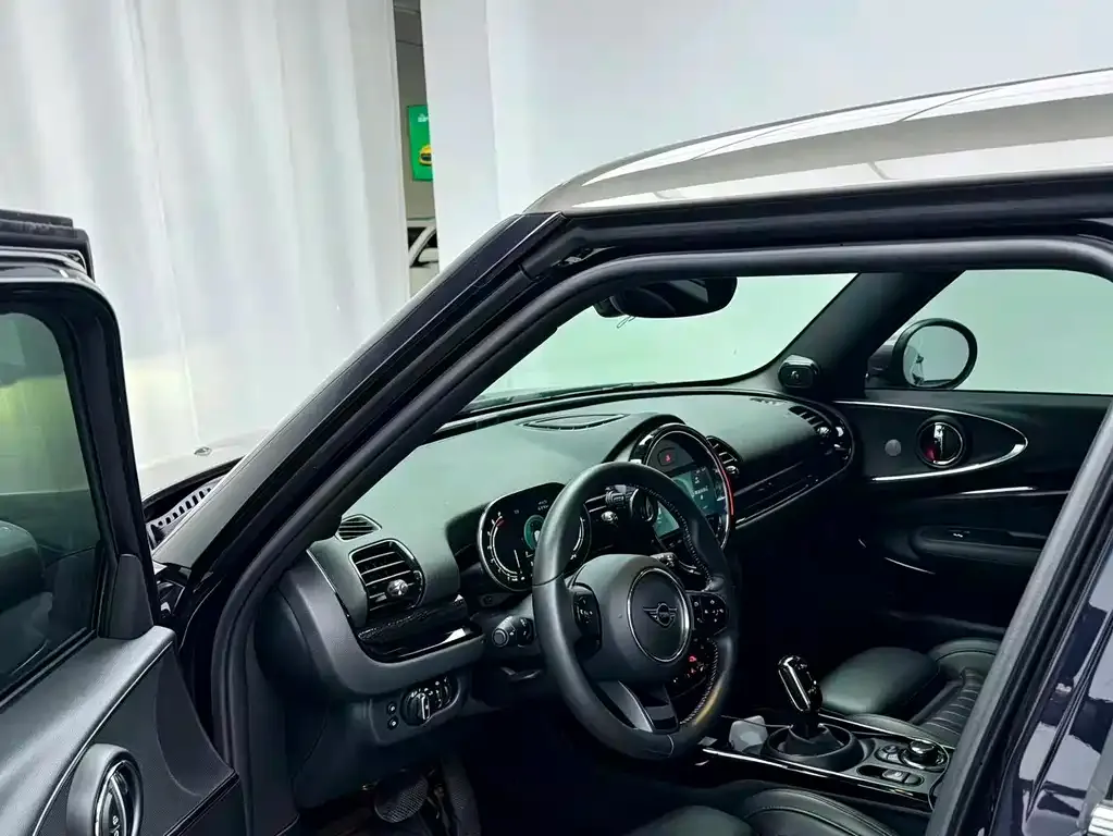 MINI Clubman — фото 8
