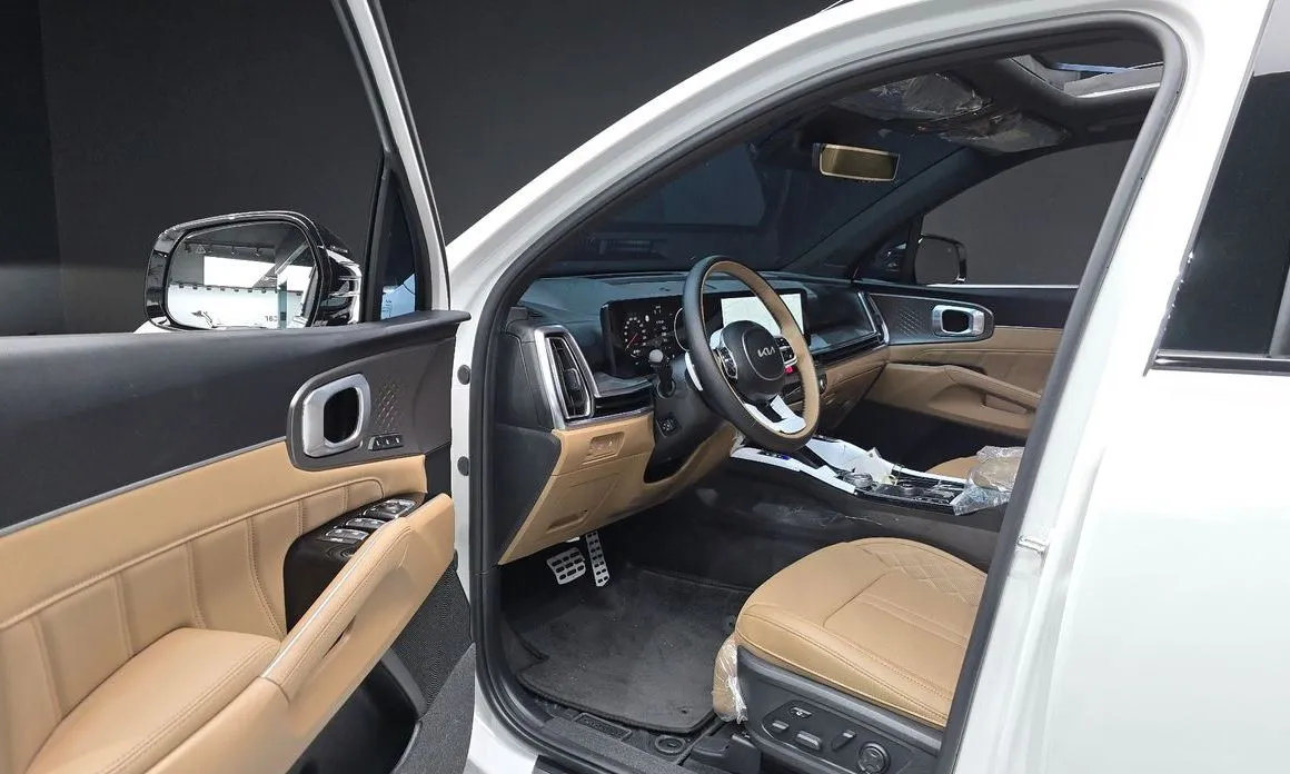 Kia Sorento — фото 7