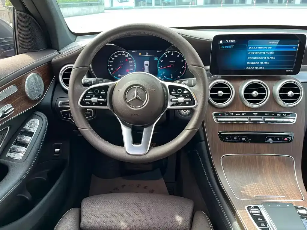 Mercedes-Benz GLC — фото 5
