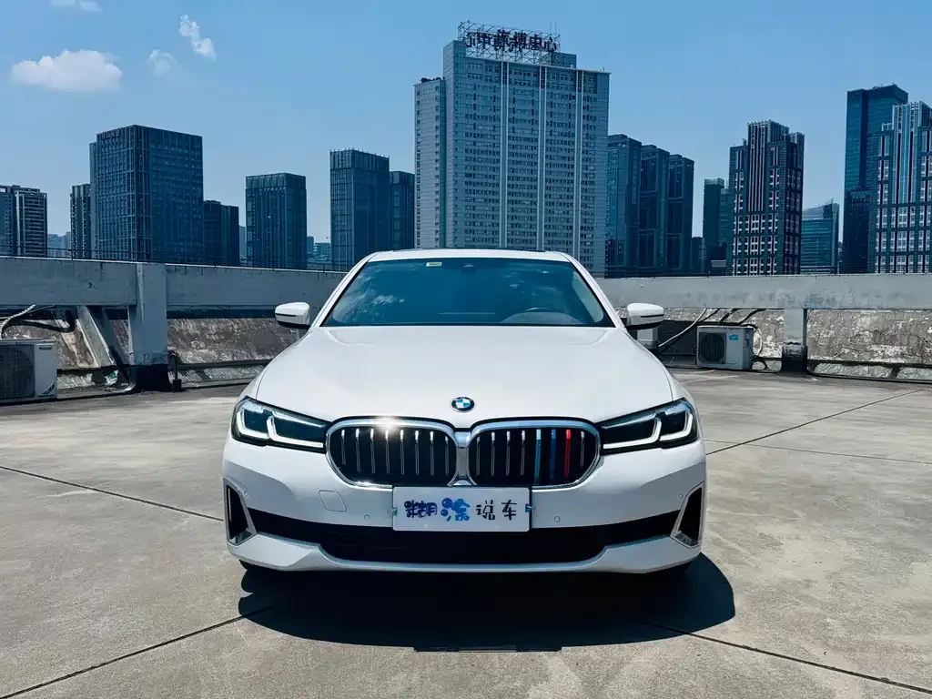 BMW 5 Series — фото 2