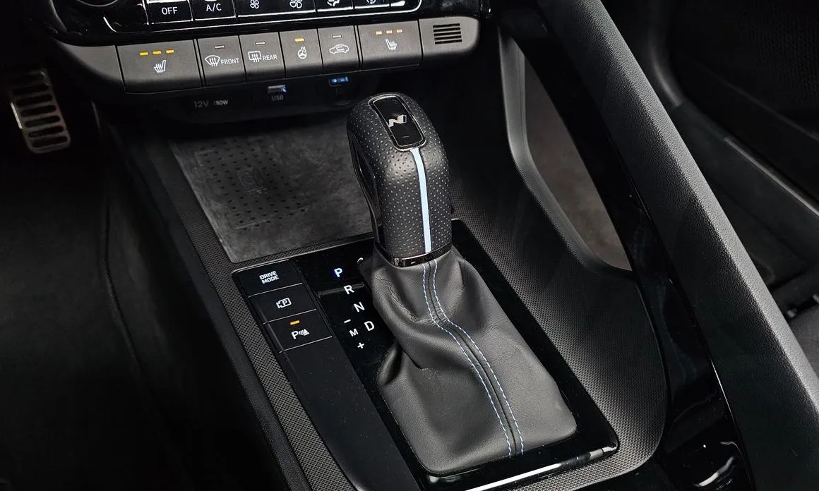 Hyundai AVANTE — фото 9