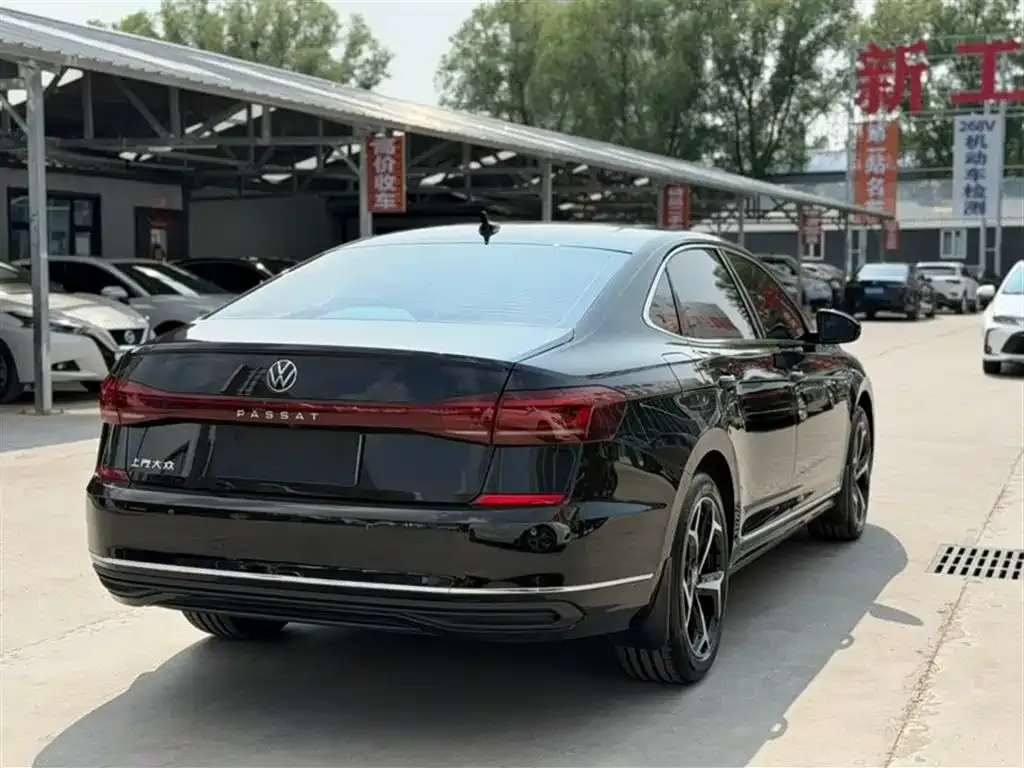 Volkswagen Passat — фото 7