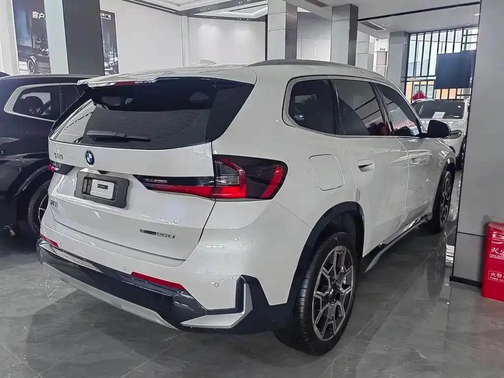 BMW X1 — фото 4