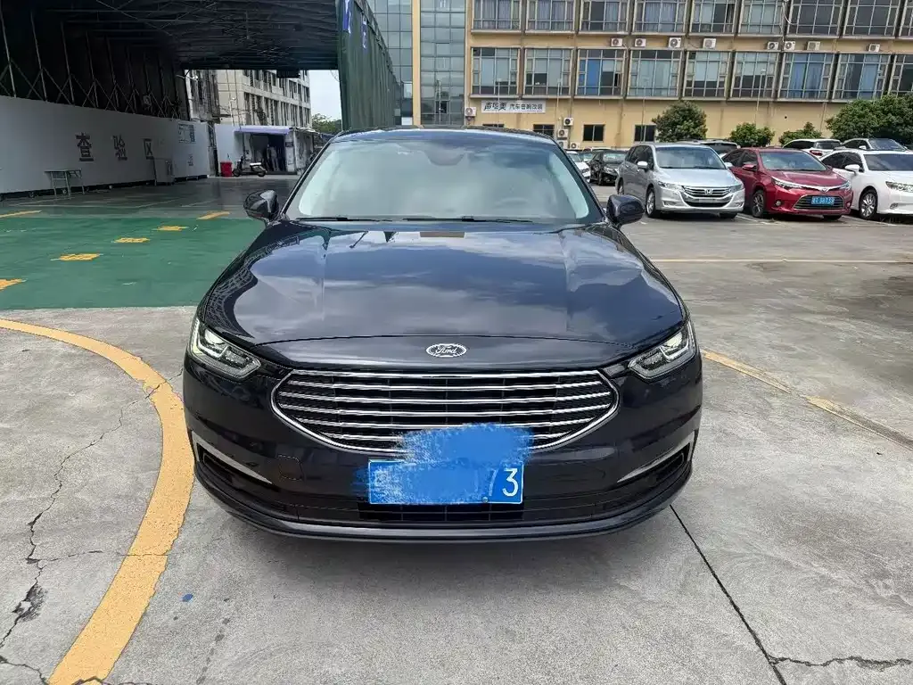 Ford Taurus — фото 9