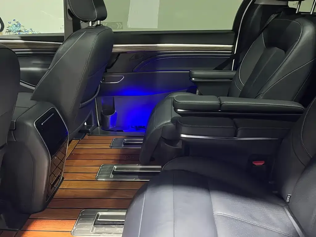 GAC Motor Trumpchi M8 — фото 9