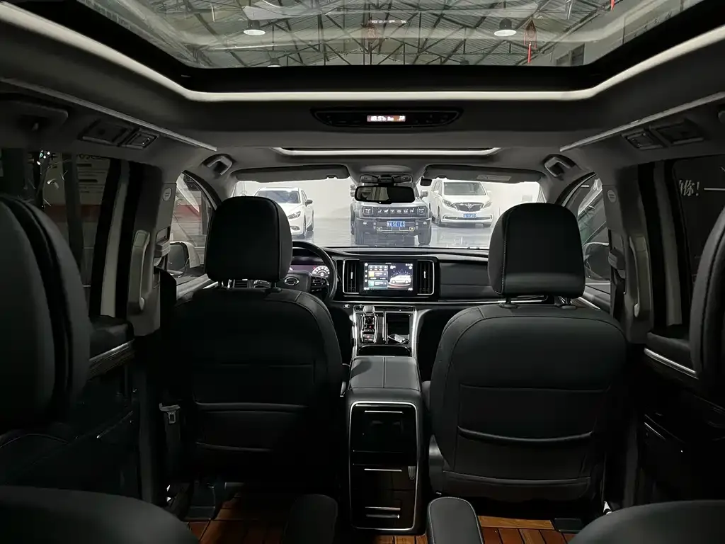 GAC Motor Trumpchi M8 — фото 10