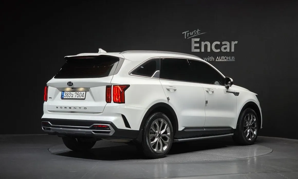 Kia Sorento — фото 7
