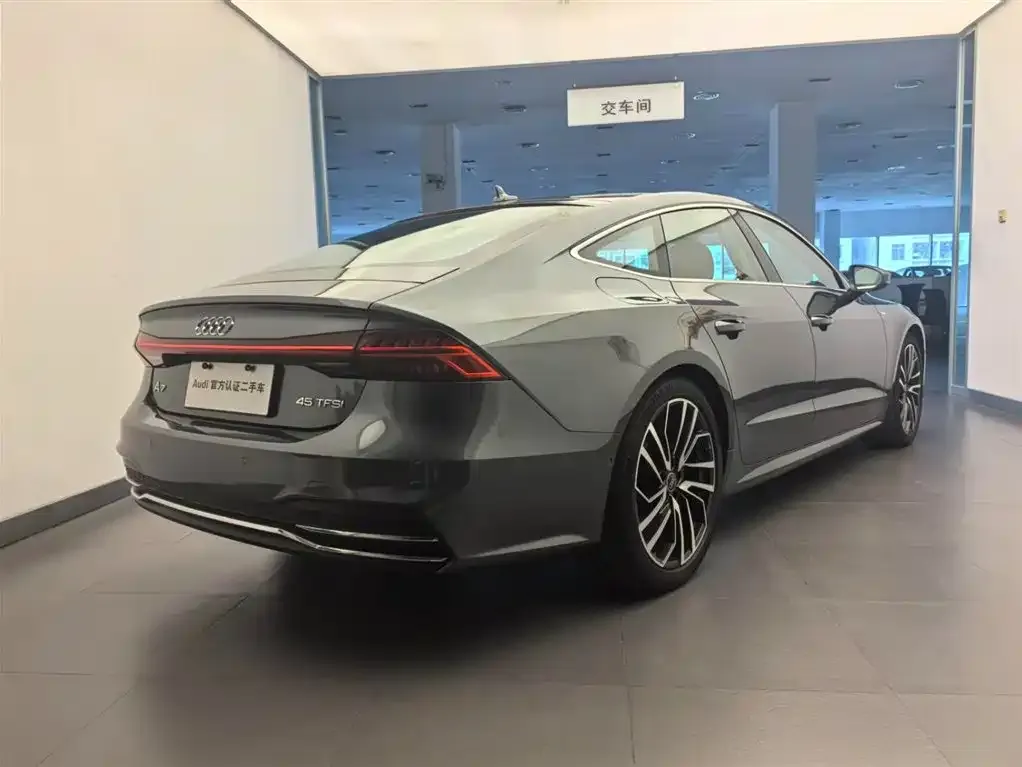 Audi A7 — фото 8