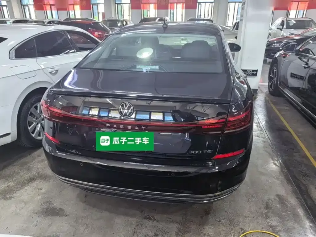 Volkswagen Passat — фото 10