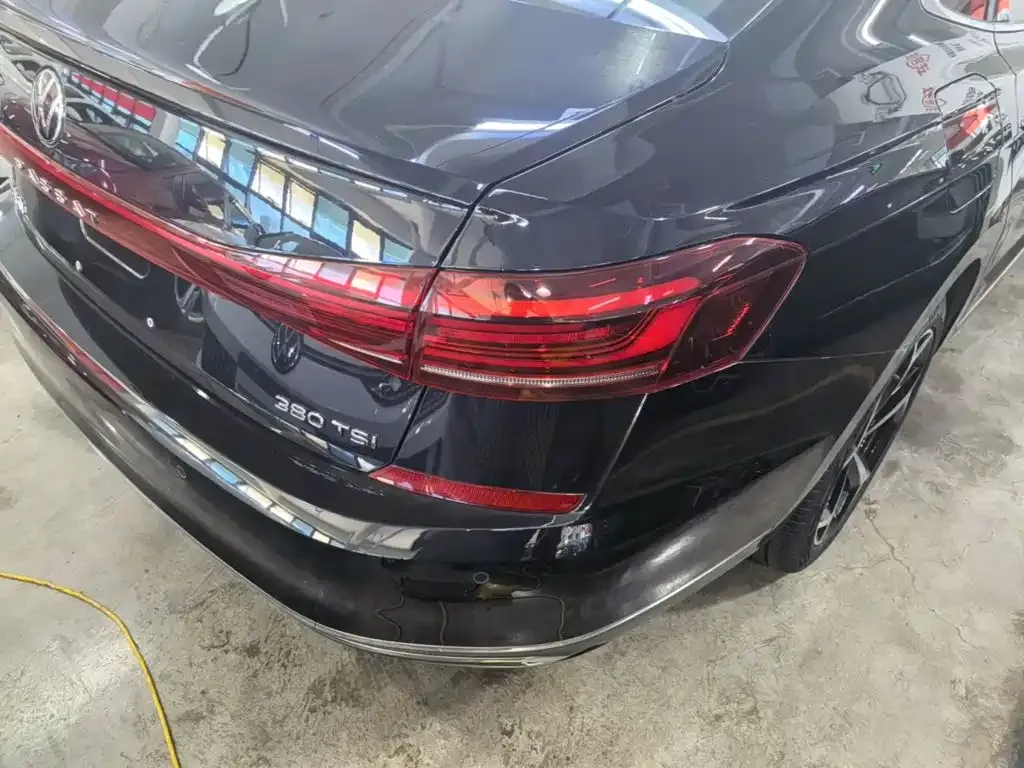 Volkswagen Passat — фото 9