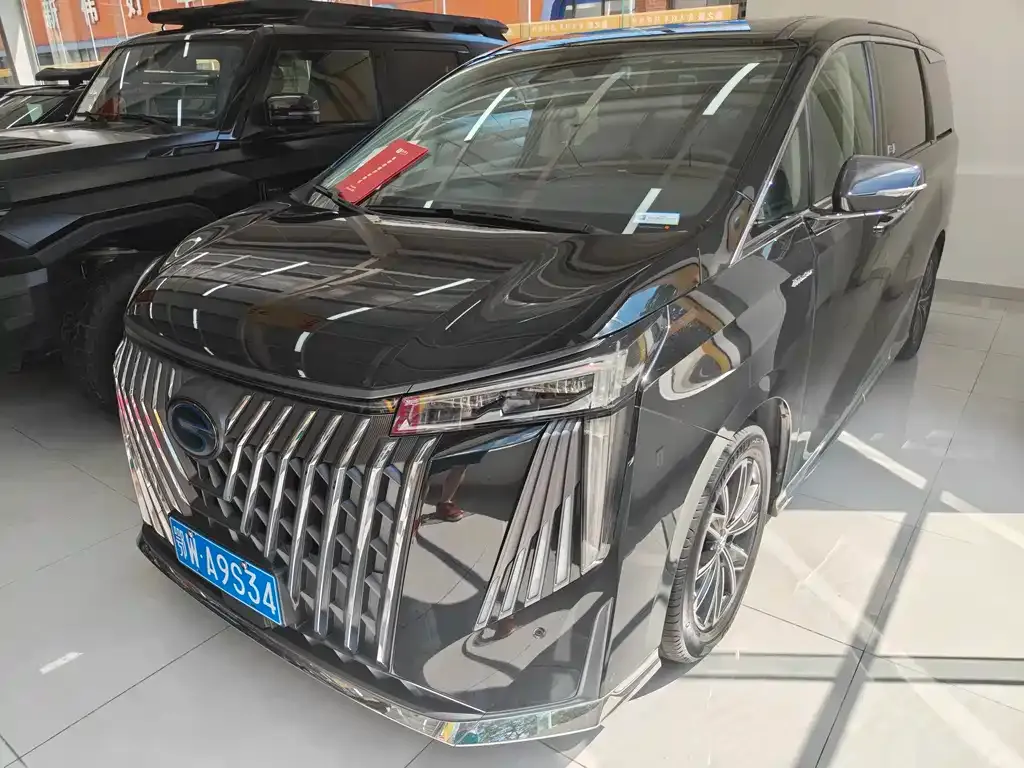 GAC Motor Trumpchi M8 — фото 1