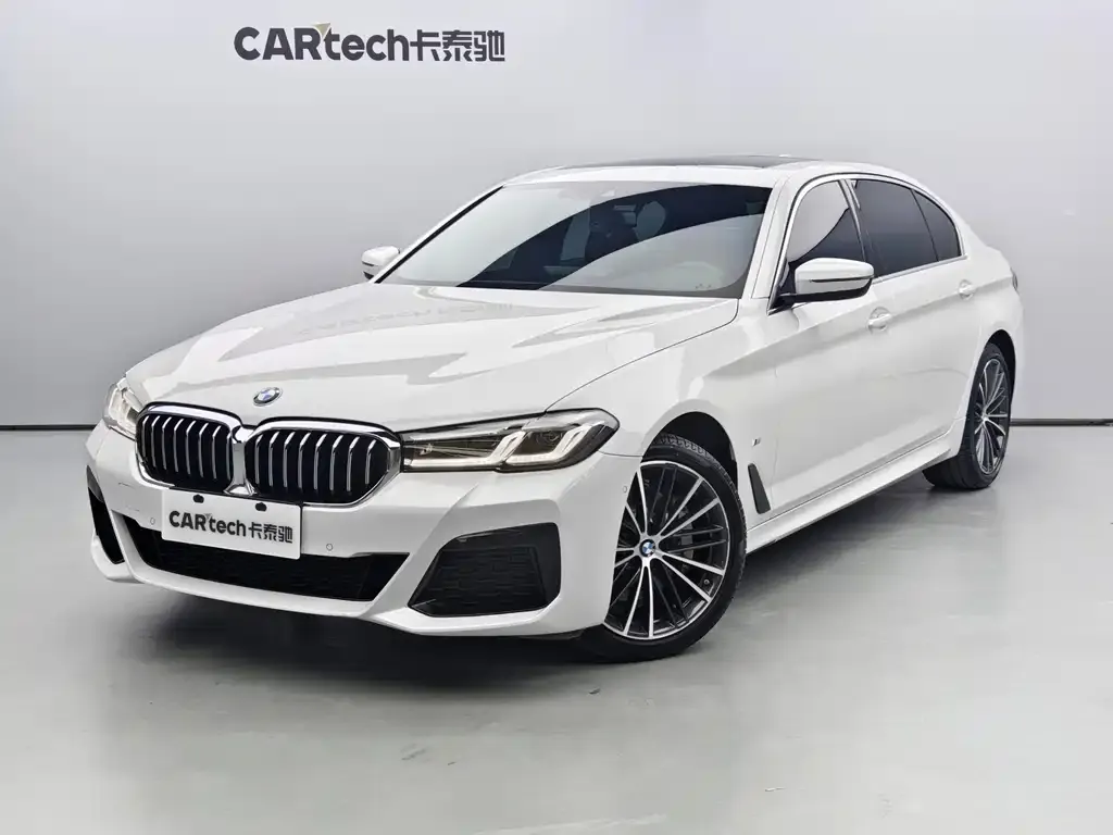 BMW 5 Series — фото 1