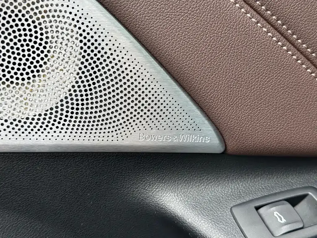 BMW 5 Series — фото 10
