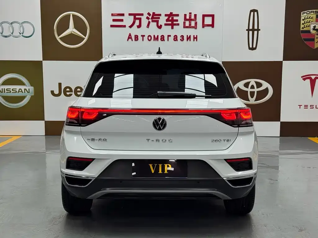 Volkswagen T-Roc — фото 2