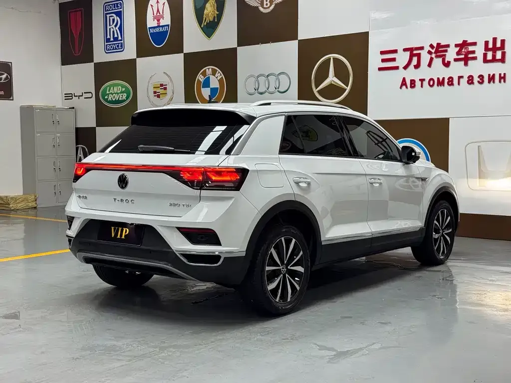 Volkswagen T-Roc — фото 3