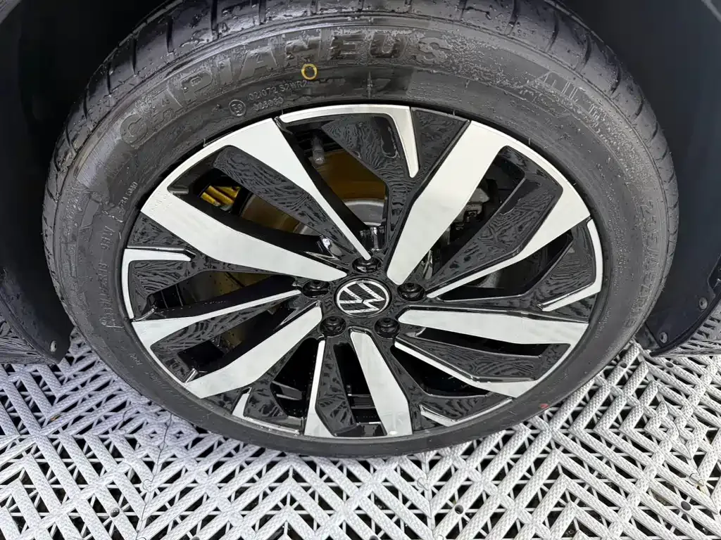 Volkswagen Passat — фото 2