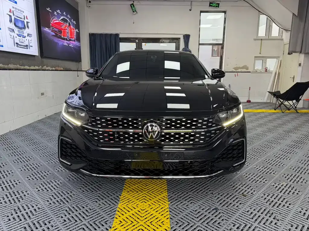 Volkswagen Passat — фото 7