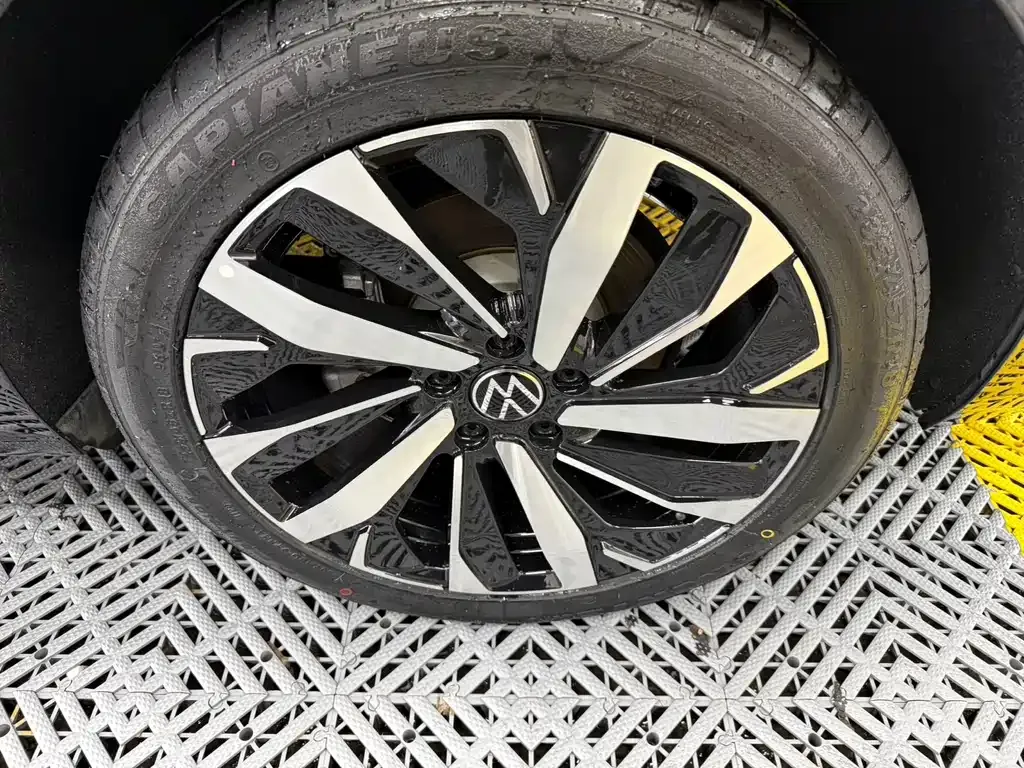 Volkswagen Passat — фото 5