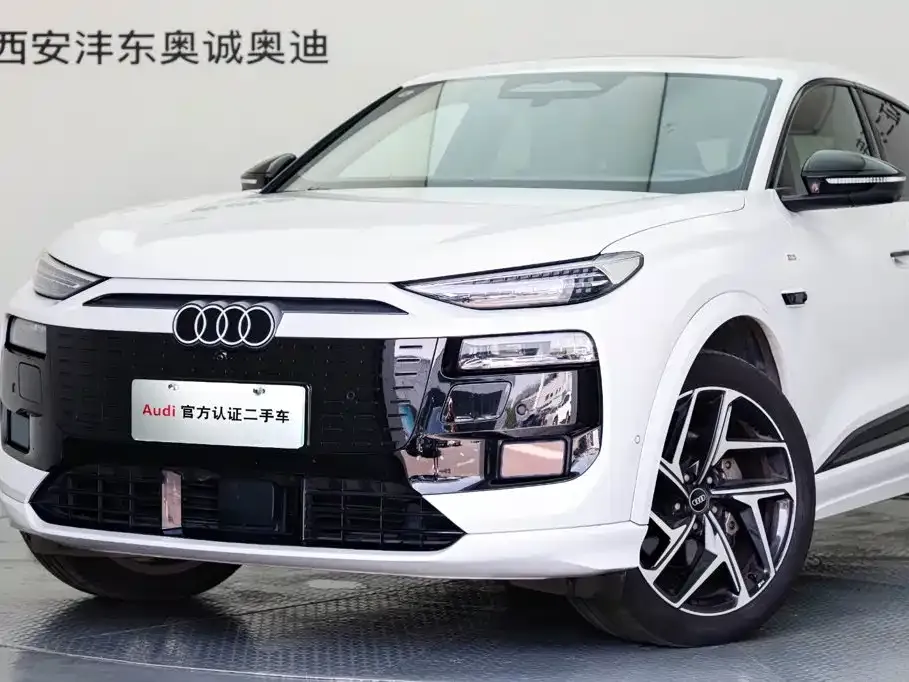 Audi Q6L Sportback e-tron — фото 6