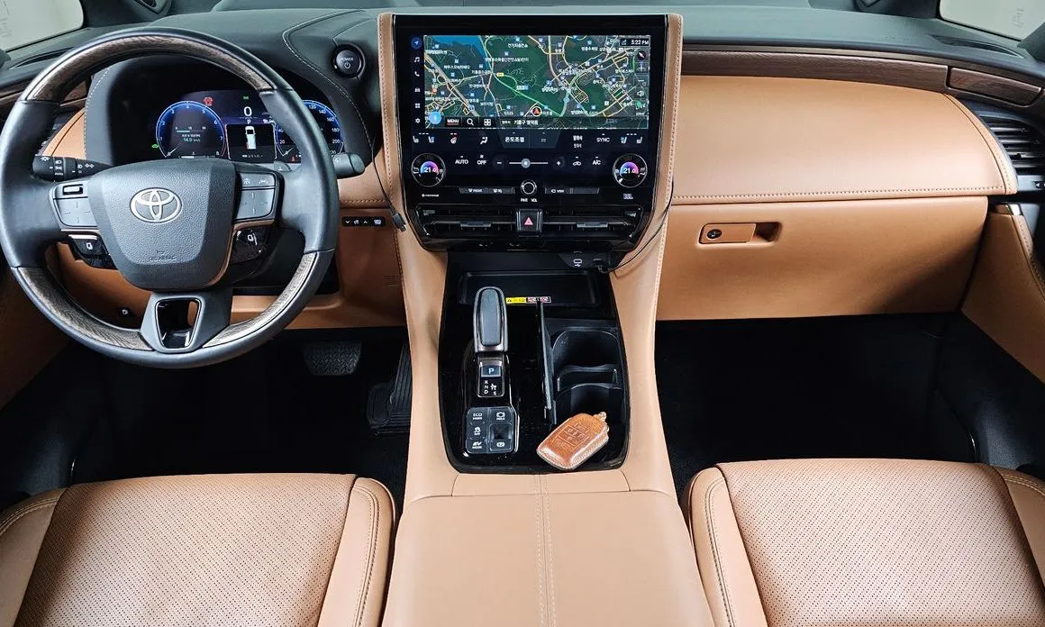Toyota Alphard — фото 8