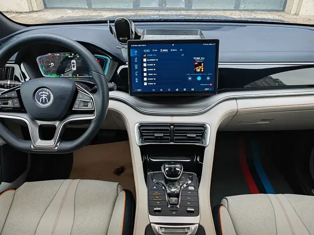 BYD PLUS New Energy — фото 10