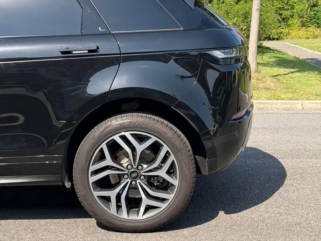 Land Rover Evoque — фото 9
