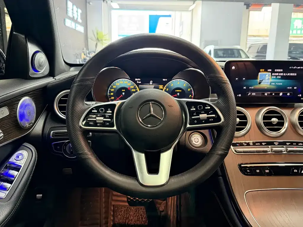 Mercedes-Benz GLC — фото 10