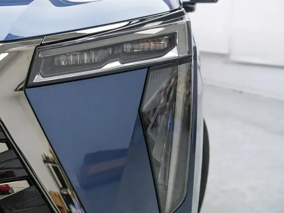 GAC Motor Trumpchi M8 — фото 2