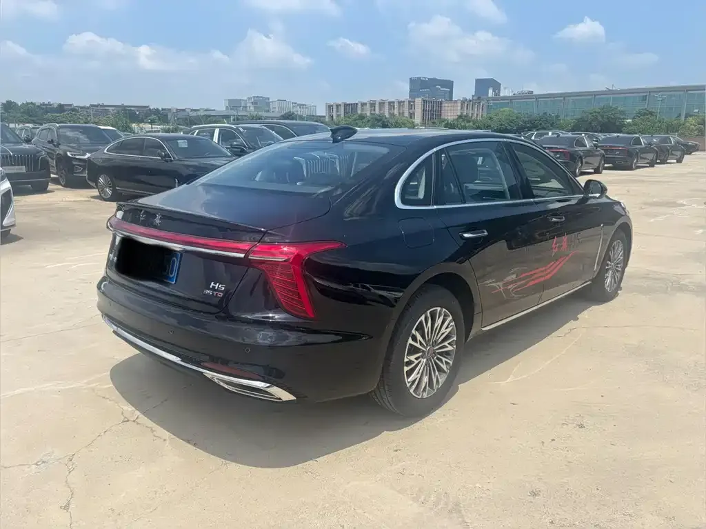 Hongqi H5 — фото 3