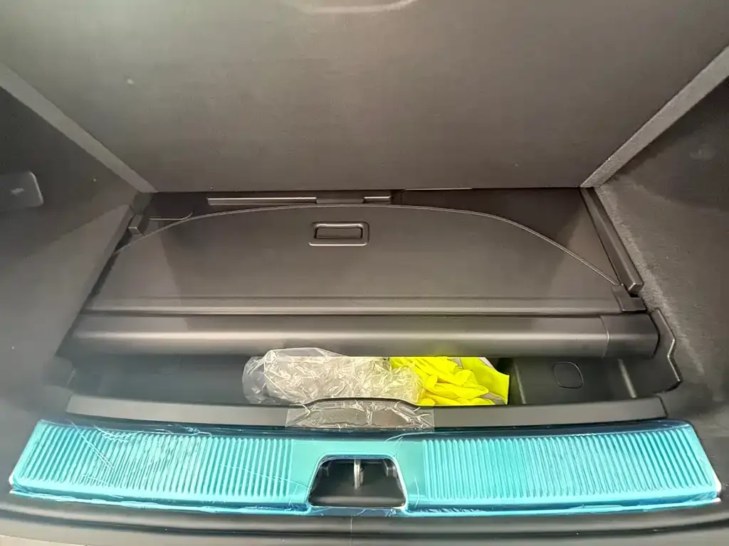 Volvo XC70 Plug-in Hybrid — фото 5