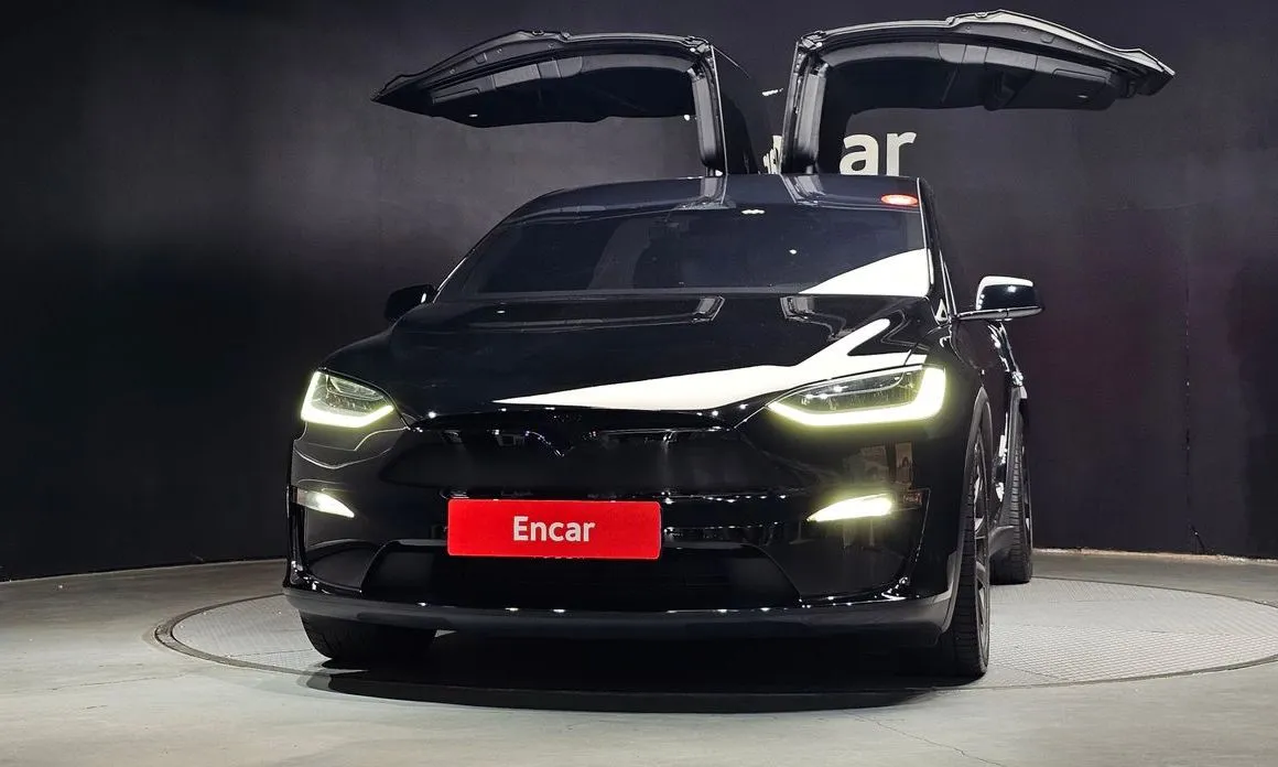 Tesla Model X 2023 из KR, фото 10