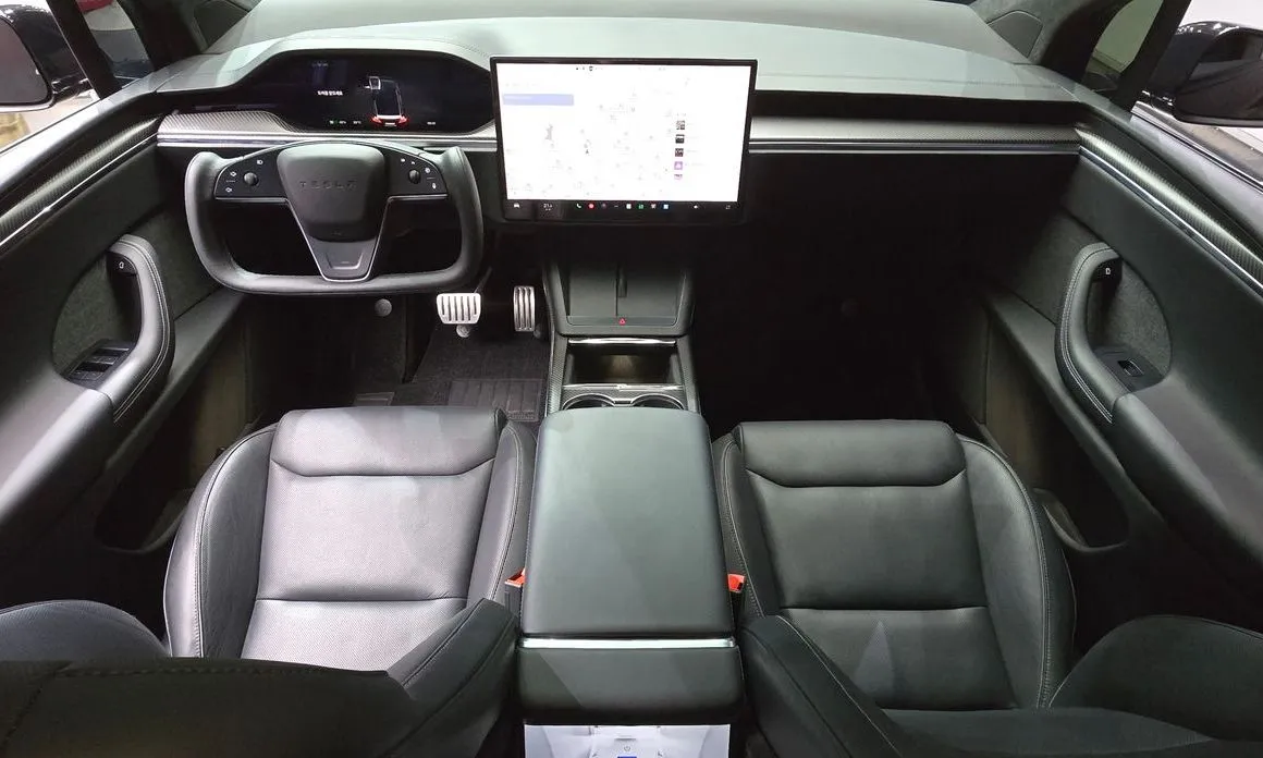 Tesla Model X 2023 из KR, фото 8