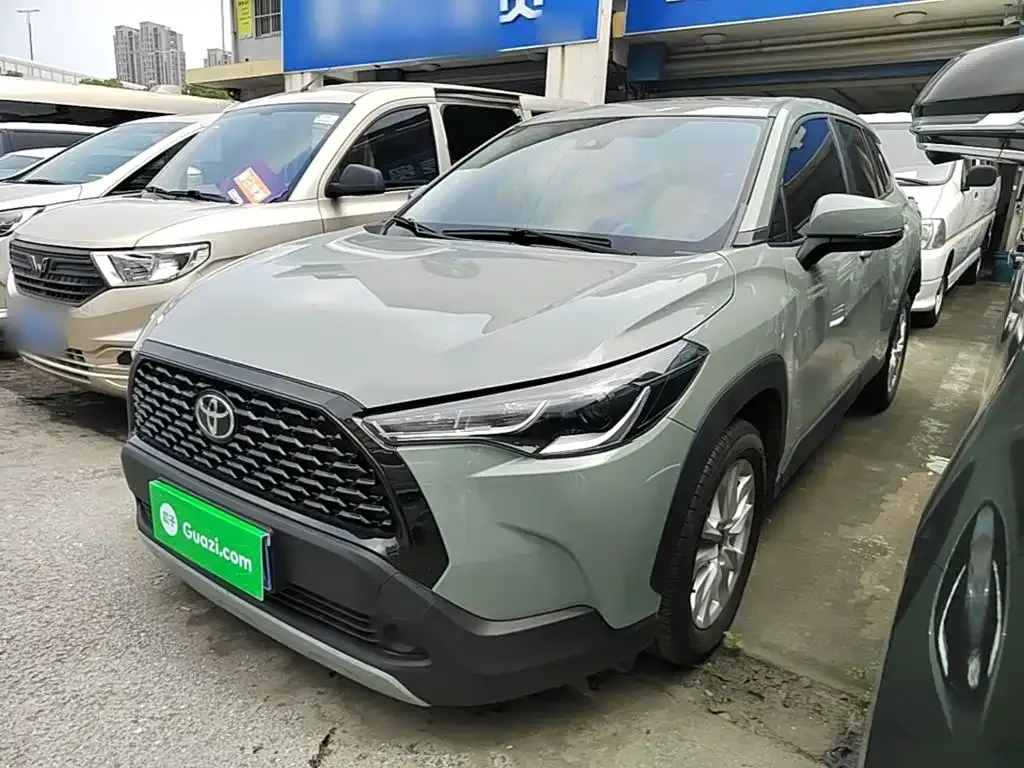 Toyota Corolla Cross — фото 1