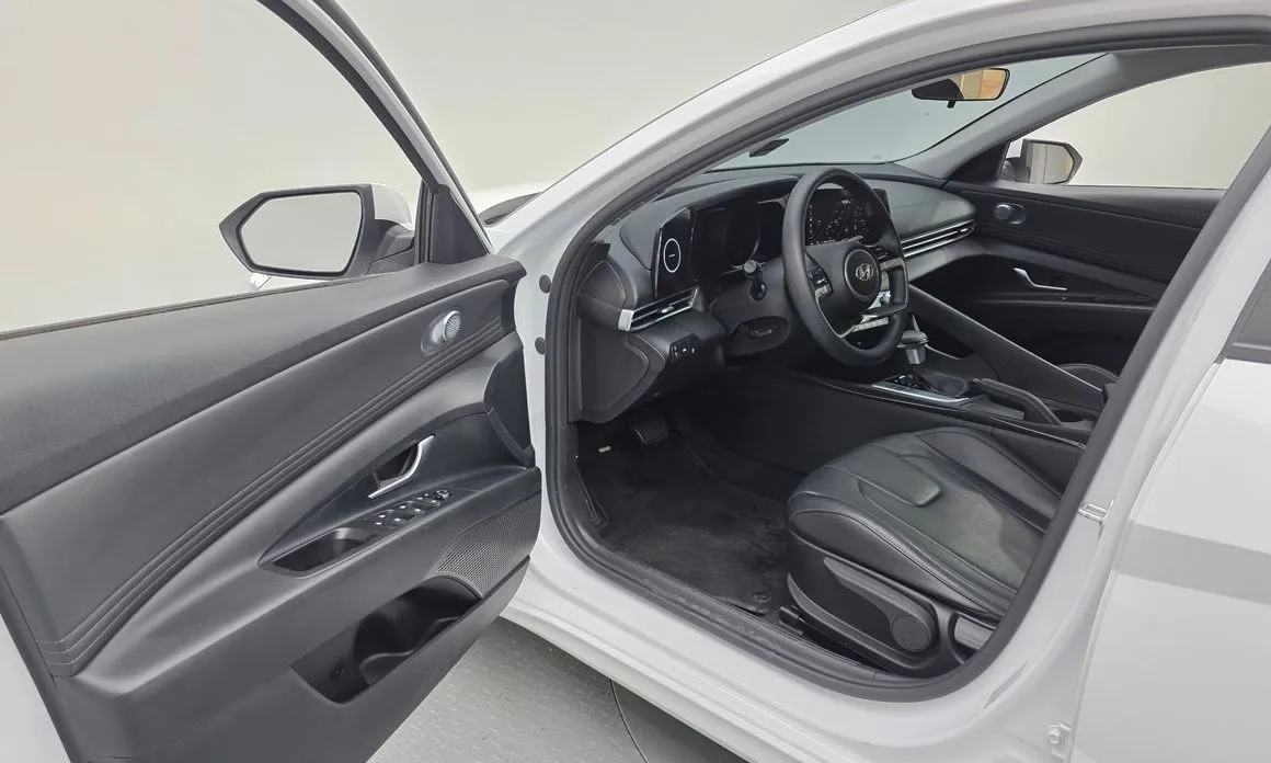 Hyundai AVANTE 2021 из KR, фото 6