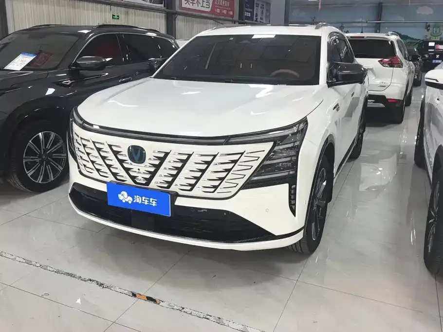 Changan CS75PLUS — фото 1