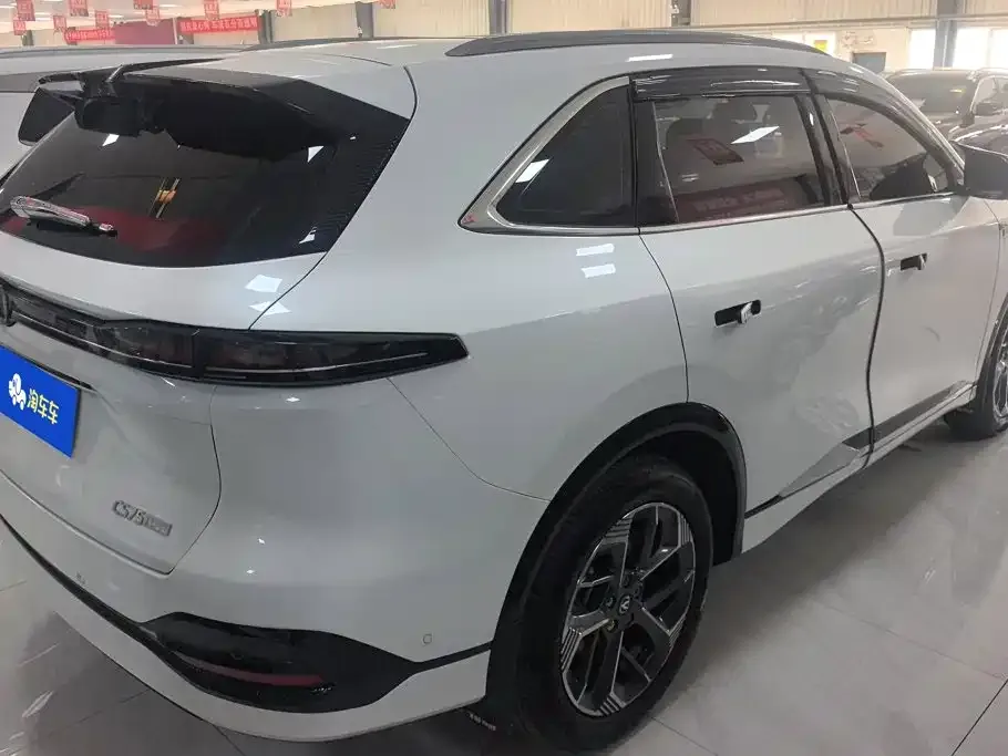 Changan CS75PLUS — фото 10