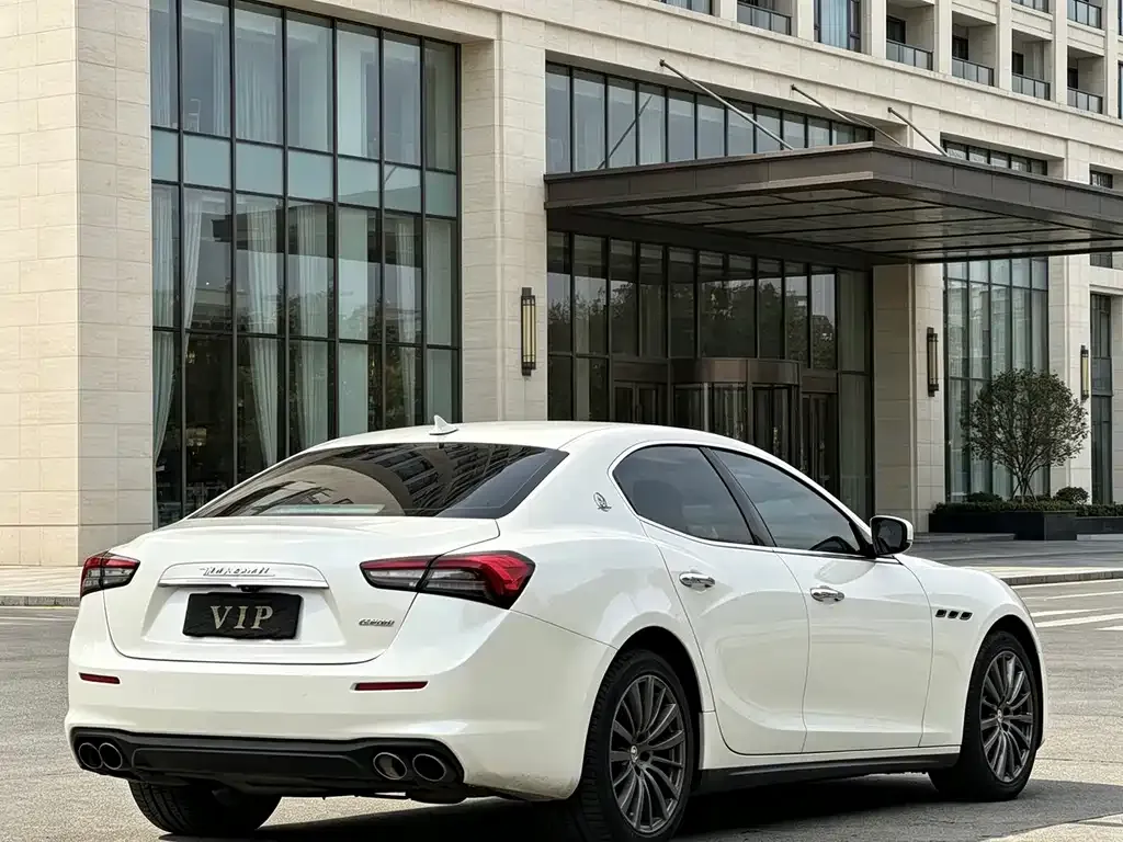Maserati Ghibli — фото 6