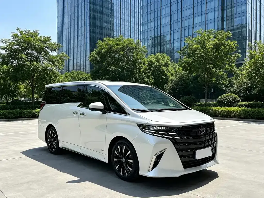 Toyota Alphard 2022 из CN, фото 10