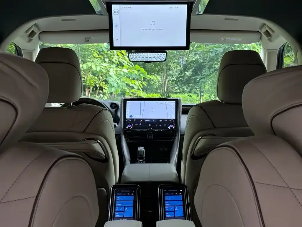 Toyota Alphard 2022 из CN, фото 7