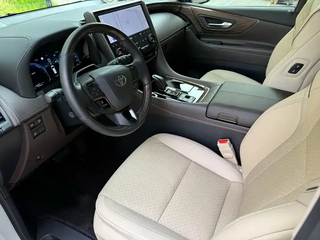 Toyota Alphard 2022 из CN, фото 8