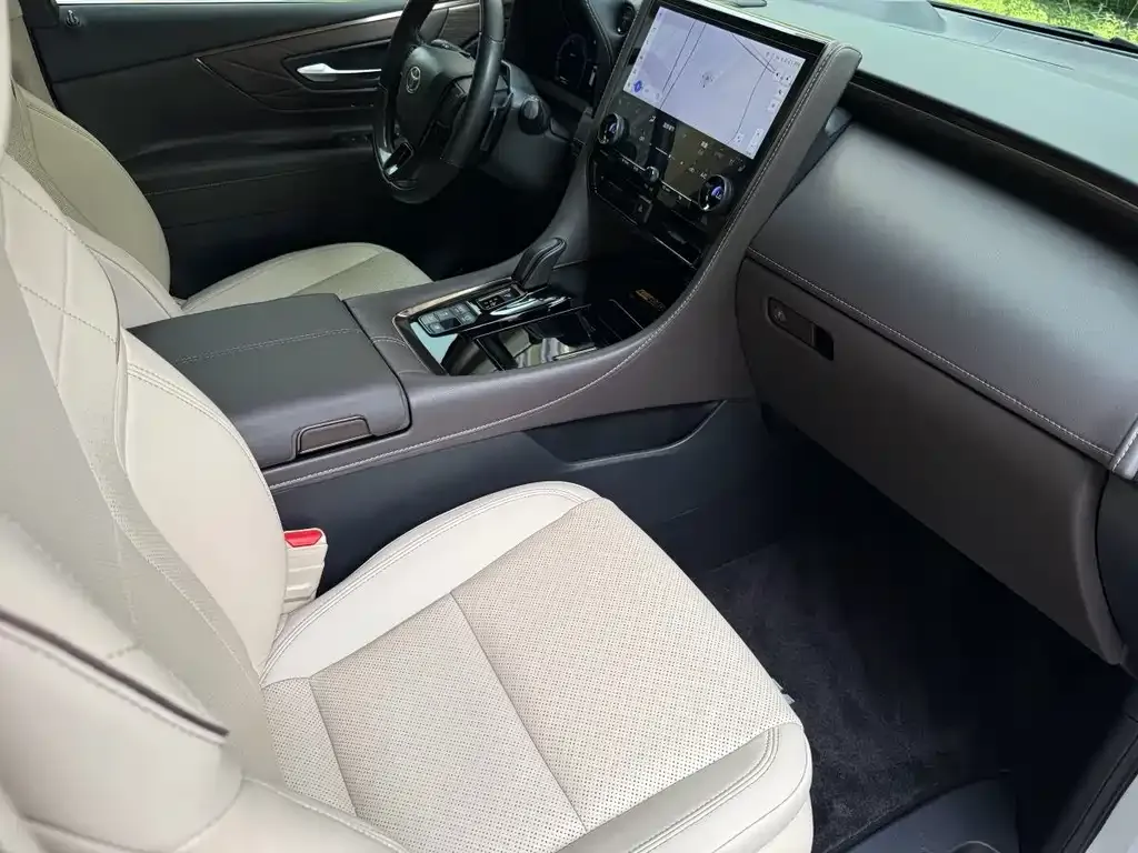 Toyota Alphard 2022 из CN, фото 2