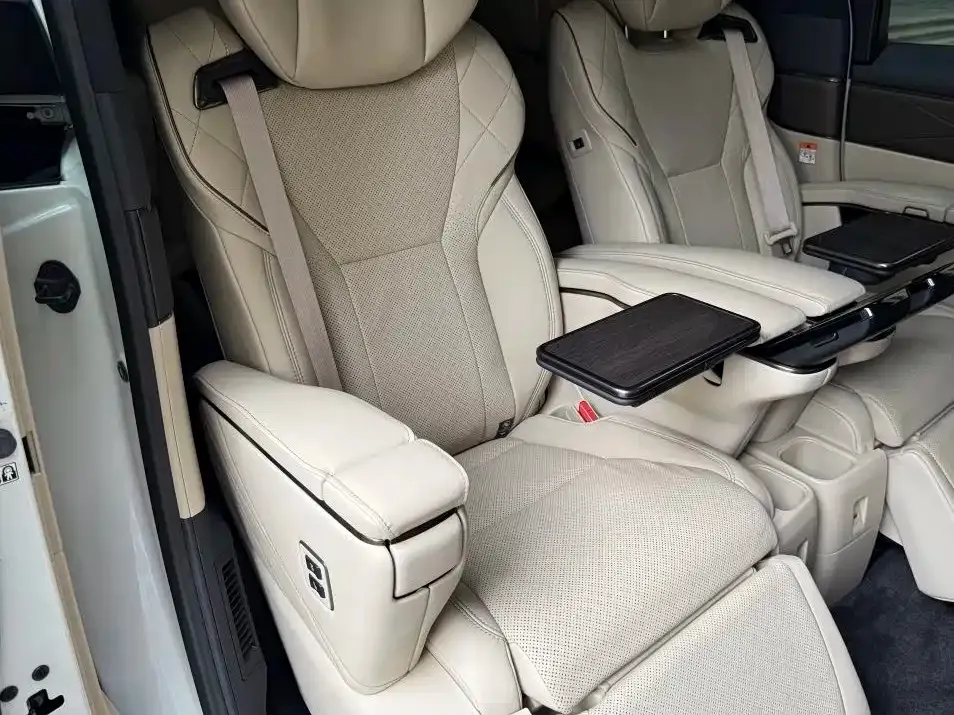 Toyota Alphard 2022 из CN, фото 5