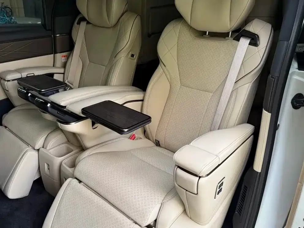 Toyota Alphard 2022 из CN, фото 4