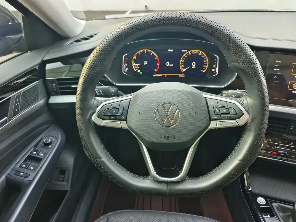 Volkswagen Passat — фото 8