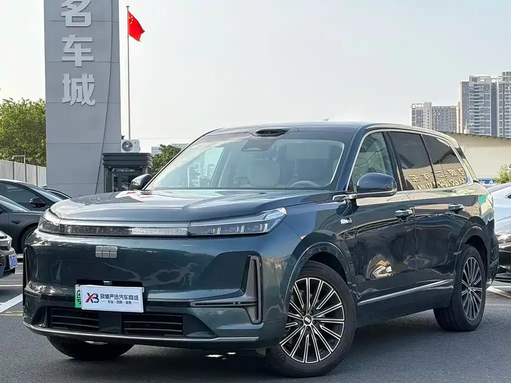 Geely Galaxy M9 — фото 1